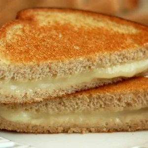 Kid’s Grilled Cheese with Fries